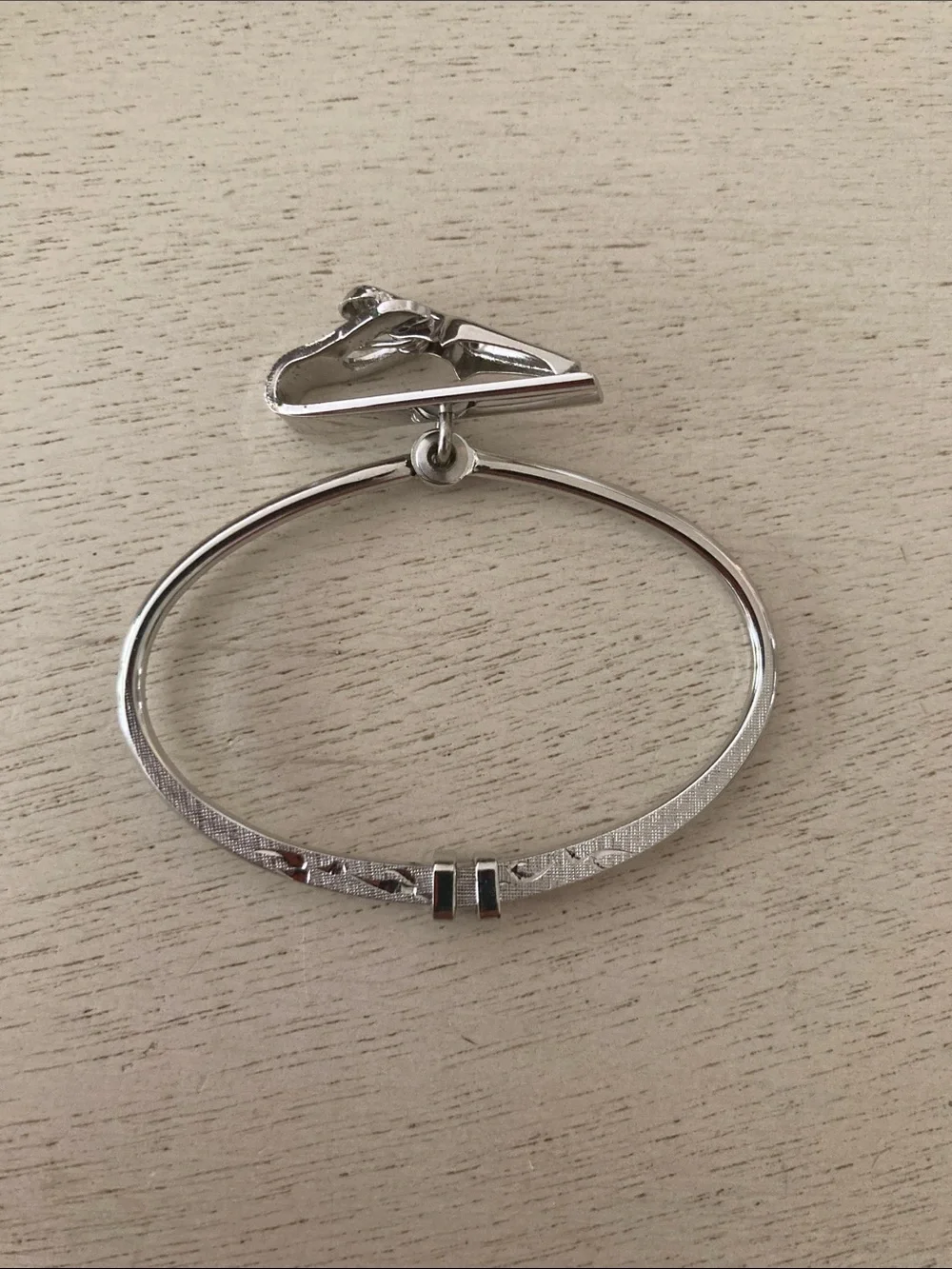 Adjustable Oval Tie Bar